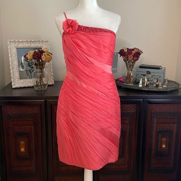 Theia Modele Coral Beaded Cocktail Dress size 10 - Picture 1 of 12